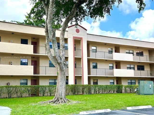 view of building exterior