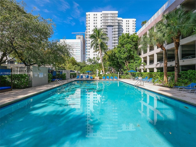 850 N Miami Ave Unit W-906, Miami, FL 33136 - view of community pool