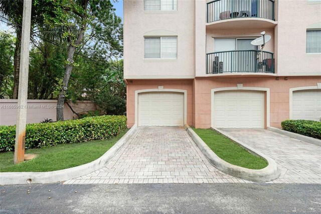 2021 SE 10th Ave Unit 204, Fort Lauderdale, FL 33316 - photo 4