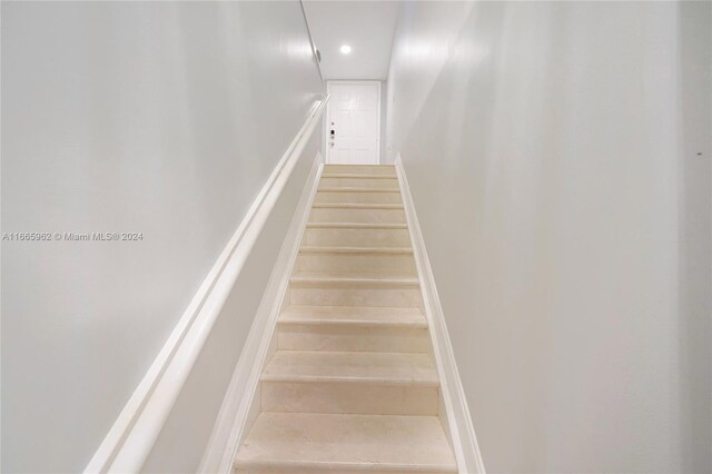 2021 SE 10th Ave Unit 204, Fort Lauderdale, FL 33316 - photo 5