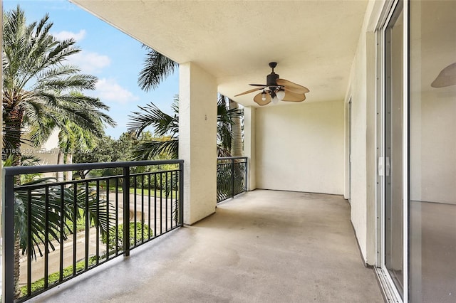 balcony with ceiling fan