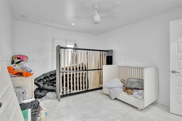 bedroom with ceiling fan