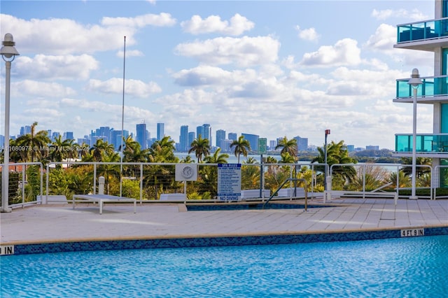 view of swimming pool