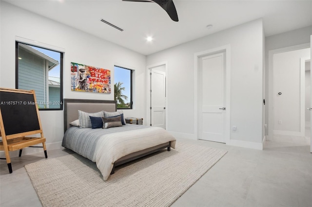 bedroom with ceiling fan