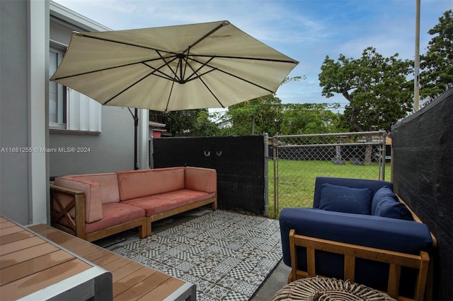 exterior space featuring an outdoor living space