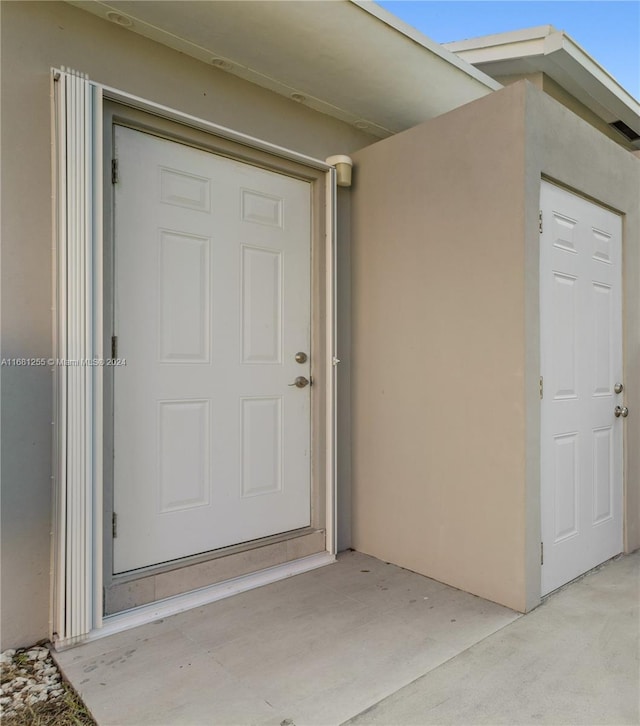 view of doorway to property