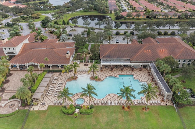 bird's eye view with a water view