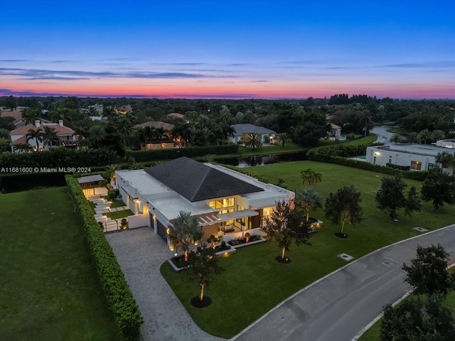 view of aerial view at dusk