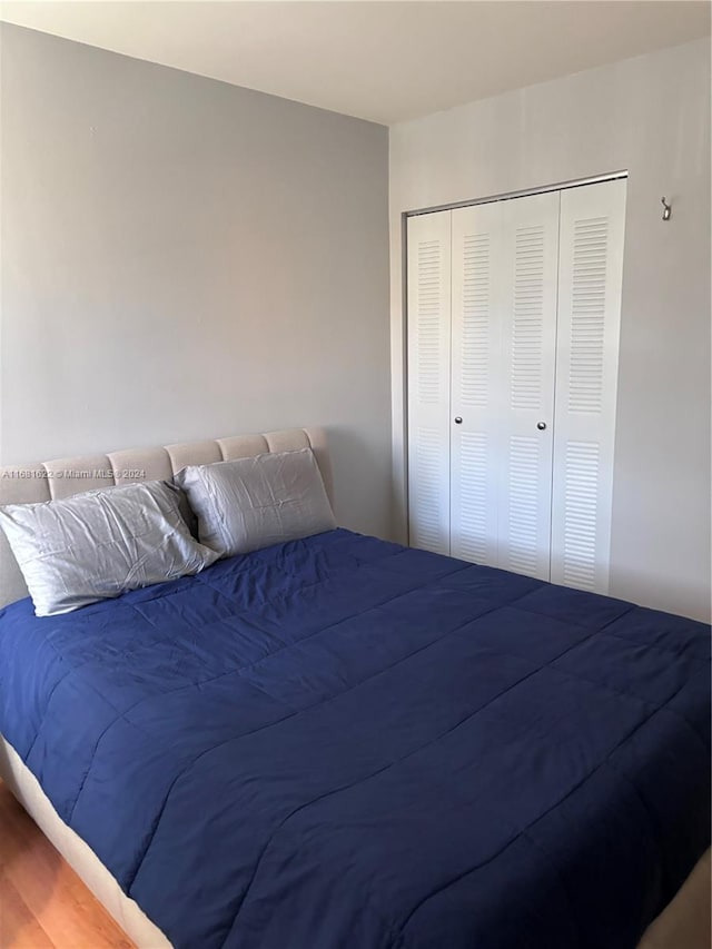 bedroom with a closet