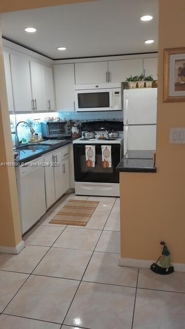1087 Harwood F Unit 1087, Deerfield Beach, FL 33442 - photo 11