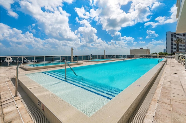 view of swimming pool