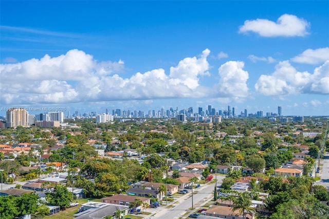 bird's eye view with a view of city