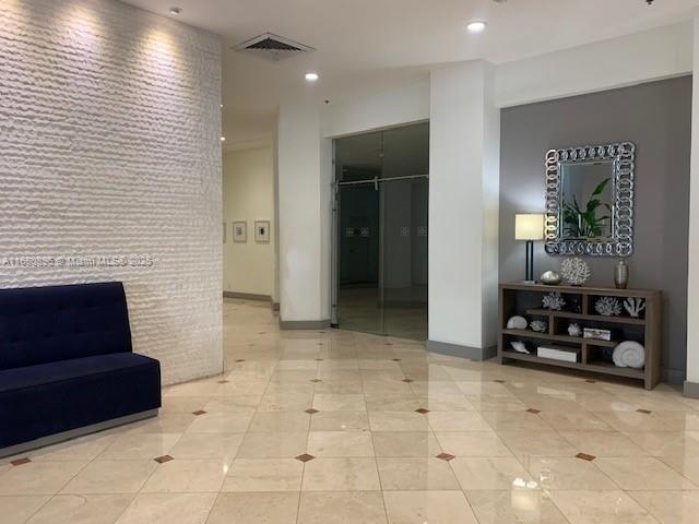 100 Lincoln Rd Unit 512, Miami Beach, FL 33139 - building lobby featuring visible vents