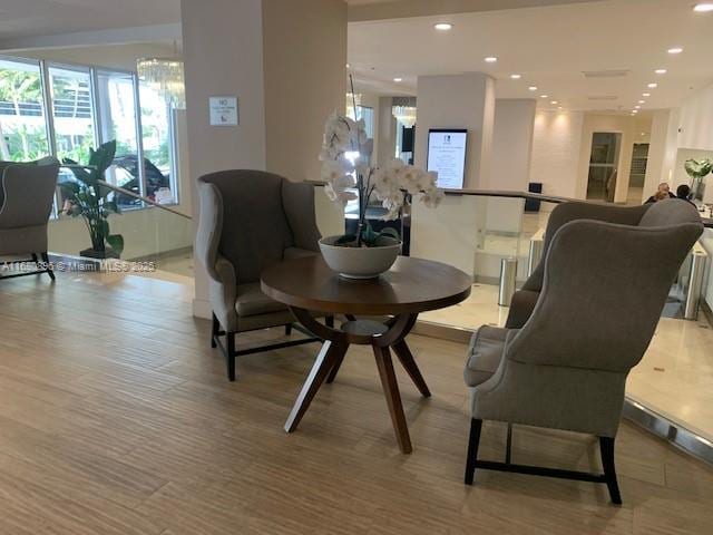 100 Lincoln Rd Unit 512, Miami Beach, FL 33139 - view of building lobby