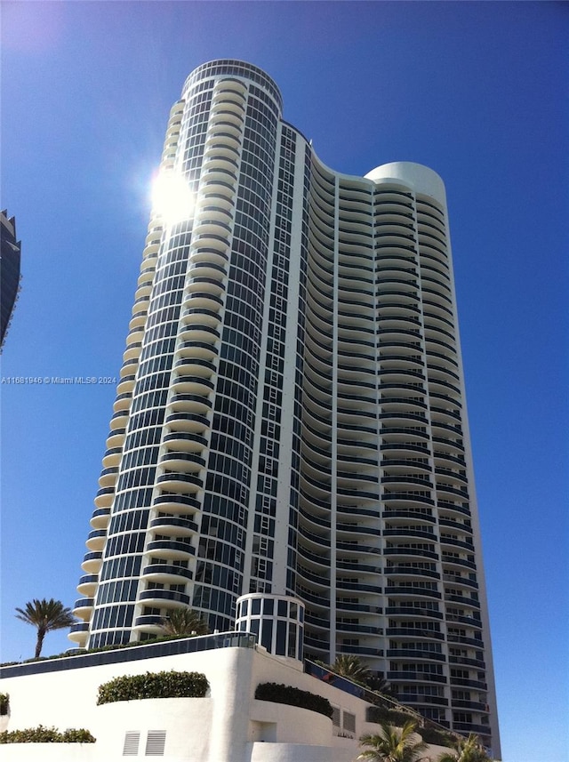 view of building exterior featuring ac unit