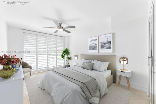 bedroom with ceiling fan