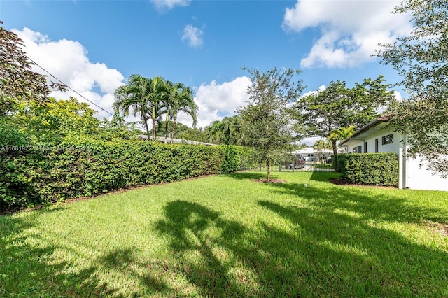 7720 SW 130th St, Pinecrest, FL 33156 - view of yard with fence