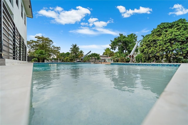 view of swimming pool