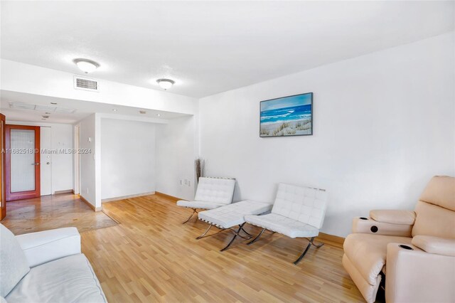 5401 Collins Ave Unit 133, Miami Beach, FL 33140 - photo 8