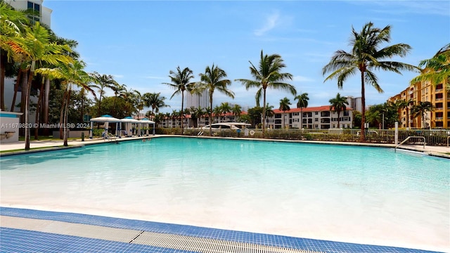 view of swimming pool