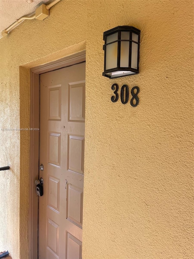 view of entrance to property