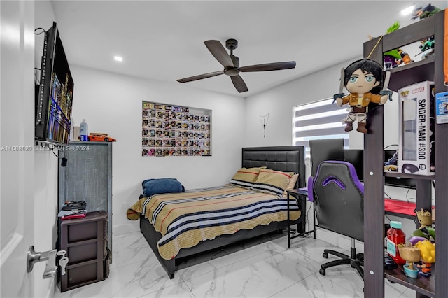 bedroom with ceiling fan