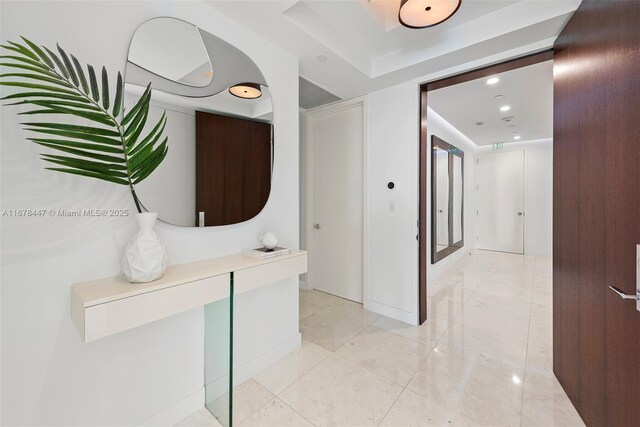 100 S Pointe Dr Unit 3402, Miami Beach, FL 33139 - view of hallway