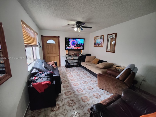 945 NW 19th Ave, Miami, FL 33125 - photo 15