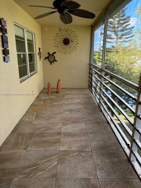 balcony with ceiling fan