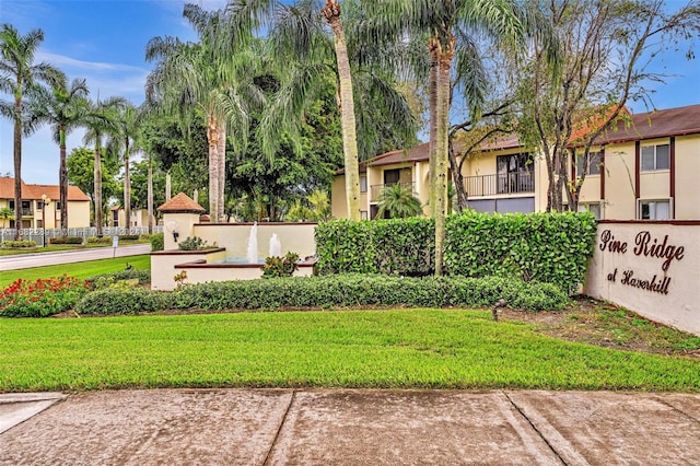 exterior space featuring a lawn