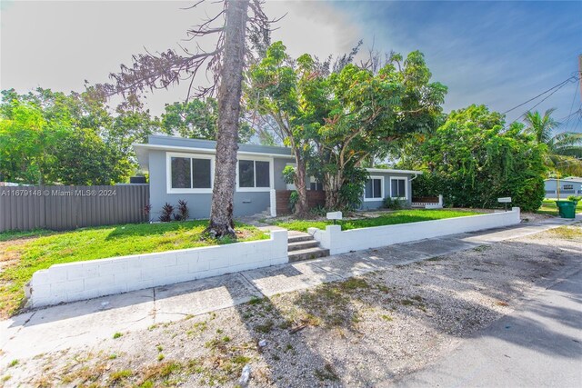 11515 NE 12th Ave, Miami, FL 33161 - view of front of property with stucco siding