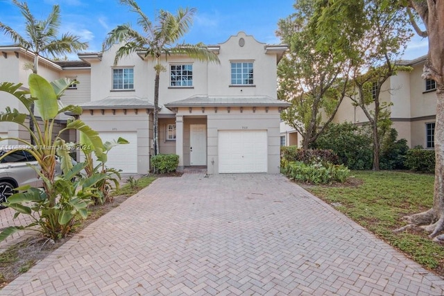 view of front of house featuring a garage