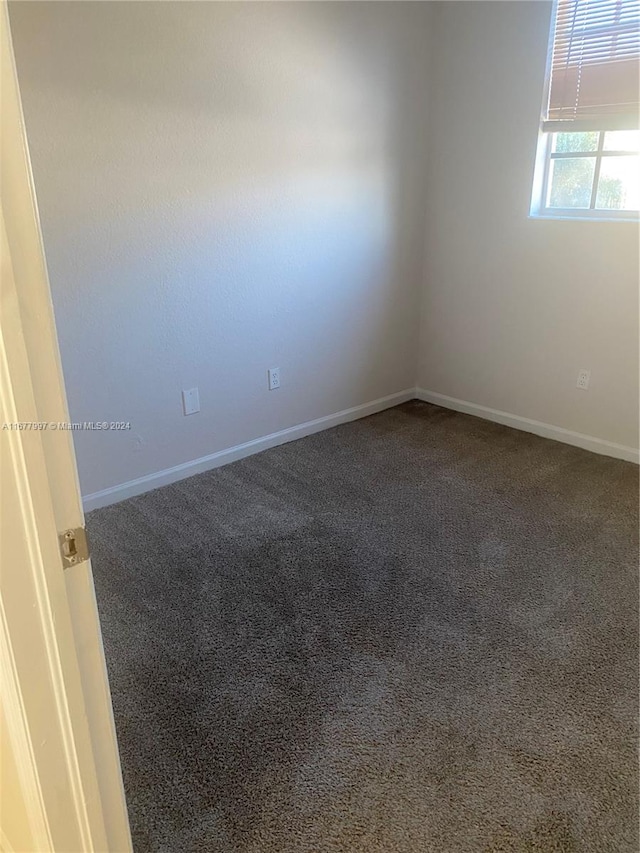 empty room with carpet