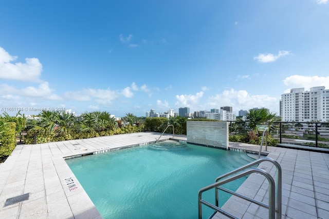 view of swimming pool