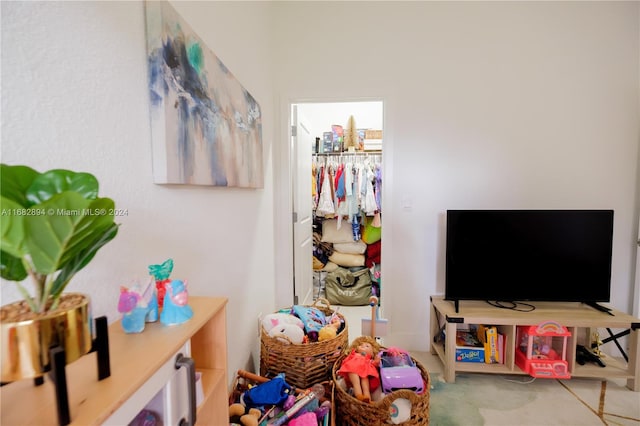 bedroom featuring carpet flooring