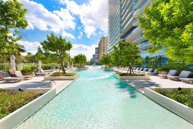 view of swimming pool