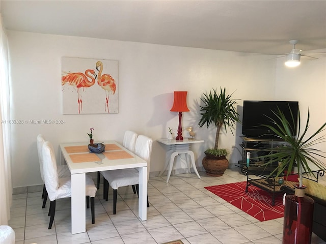 dining area with ceiling fan