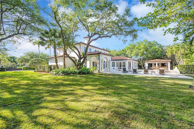 view of yard with a patio area