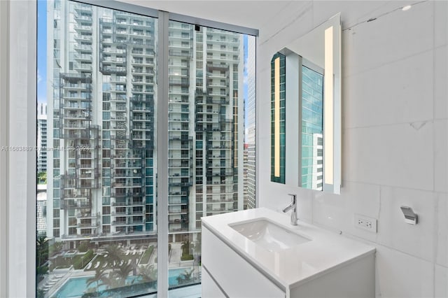 bathroom with vanity