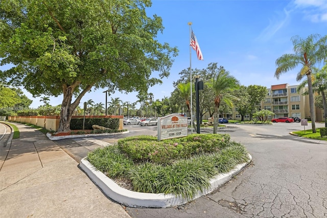 view of community / neighborhood sign