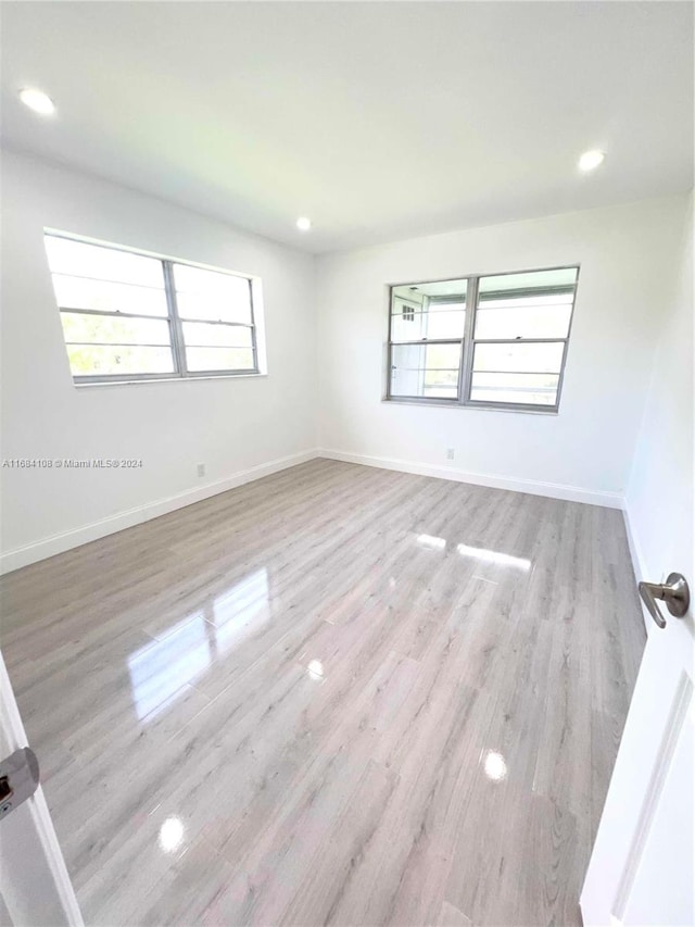 empty room featuring light hardwood / wood-style flooring