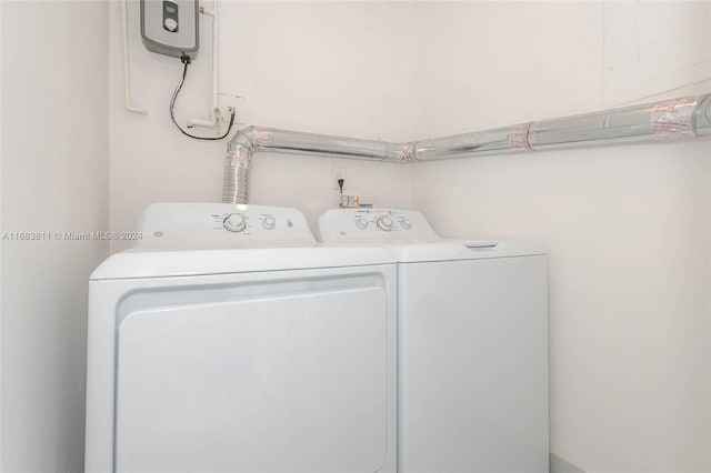 laundry room featuring washer and dryer