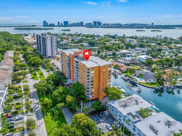 bird's eye view featuring a water view