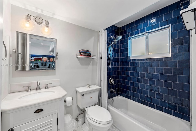 full bathroom featuring shower / tub combo with curtain, vanity, and toilet