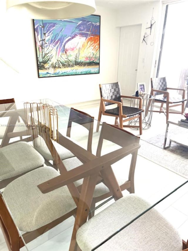 265 Grapetree Dr Unit 108, Key Biscayne, FL 33149 - view of dining area