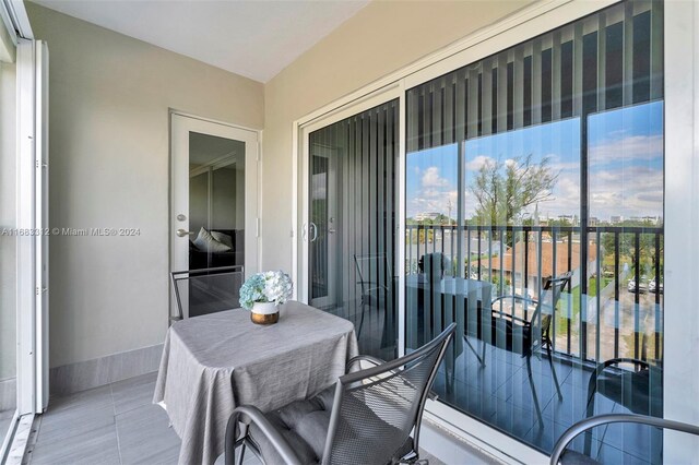 330 SE 2nd St Unit 303F, Hallandale Beach, FL 33009 - view of balcony