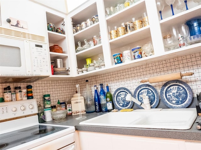 pantry featuring sink