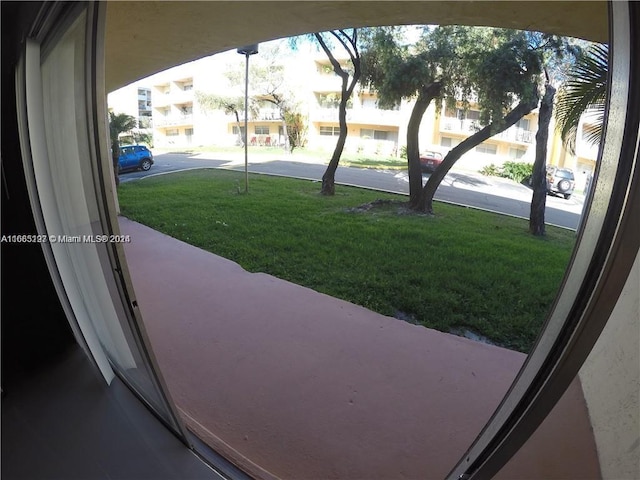 9367 Fontainebleau Blvd Unit G120, Miami, FL 33172 - view of patio