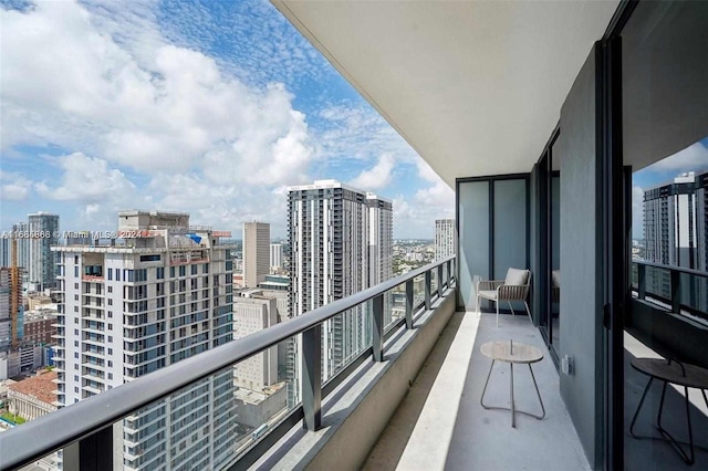 601 Ne 1st 4114, Miami, FL 33132 - balcony featuring a view of city