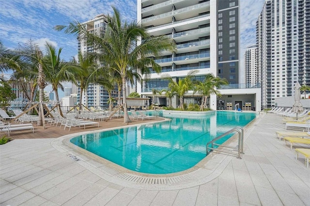 601 Ne 1st 4114, Miami, FL 33132 - view of community pool